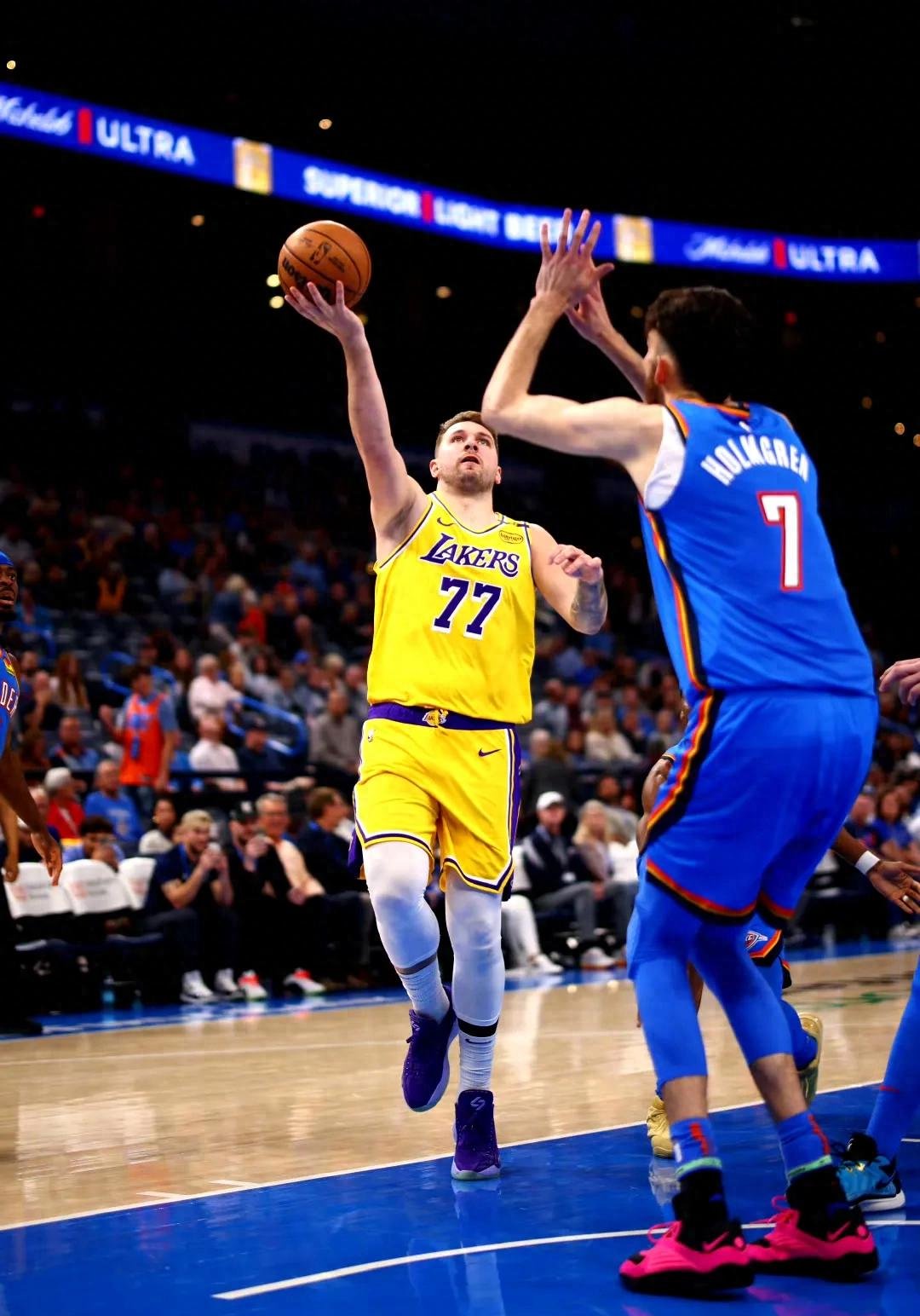 东契奇连续三场比赛得分超过险胜北京首钢冲刺阶段状态回暖，穆雷连续三场比赛得分超过惊险取胜瞬间刷屏的简单介绍